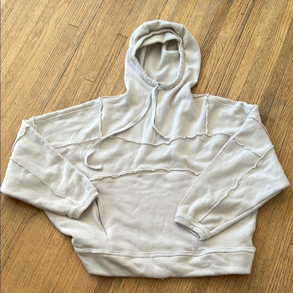 ALO Yoga Cream Oversized Long Sleeve Sweatshirt